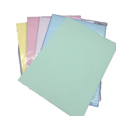 48-80 gm de papier sans carbone de couleur pâte de bois vierge pour la fabrication de rouleaux