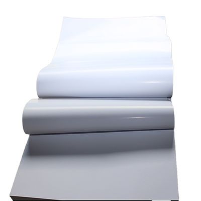 Matériau du produit Papier d'art C2s recouvert de blanc pour imprimer un magazine de 610 mm de largeur de rouleau