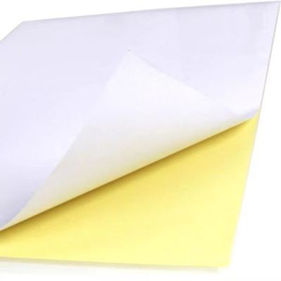 Papier adhésif mat pour l'impression, imperméable à l'eau et auto-adhésif