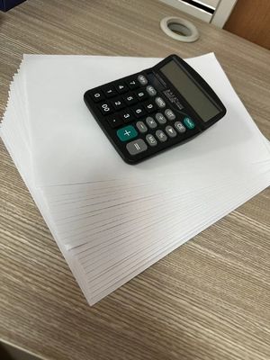 Papier de livre en offset non recouvert à haute masse sans bois, fabriqué pour la production de formes sur mesure