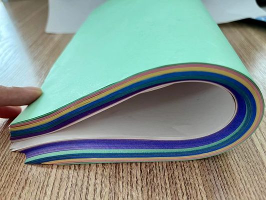 Impression avec du papier et du carton duplex résistant à l'humidité