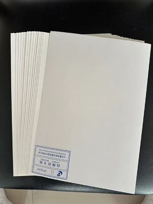 Papeterie d'impression à chaud sur mesure 210/230/250/270/300gsm FBB/GC1/C1S de qualité standard