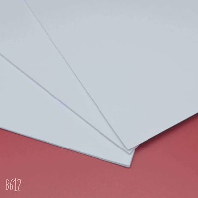 Papier offset blanc sans bois pour l'impression de livres