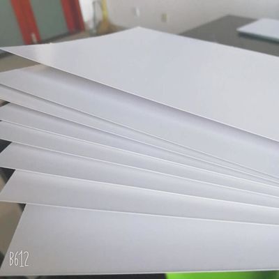 NINGBO FOLD C2S carte d'art en pâte de bois en matériaux de revêtement de kaolinite pour un haut éclat