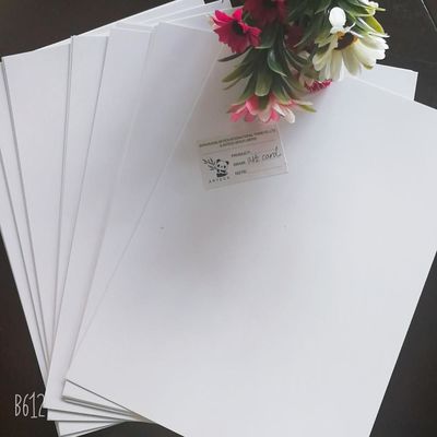 NINGBO FOLD C2S carte d'art en pâte de bois en matériaux de revêtement de kaolinite pour un haut éclat