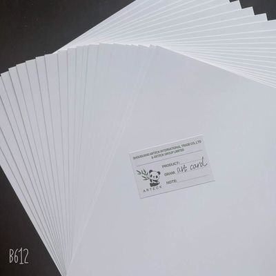 Boîte d'emballage essentielle Carton d'art revêtu à deux côtés Pâte chimique mécanique