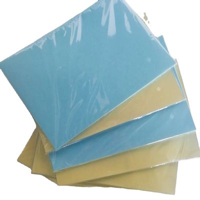 Le papier inoxydable à trois couches NCR est la solution idéale pour les bureaux commerciaux en vrac
