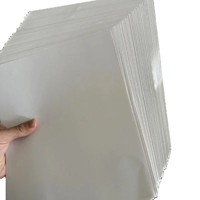 Surface d'estampage à chaud finition papier revêtu brillant 90gsm-300gsm pour le papier d'art à haute brillance
