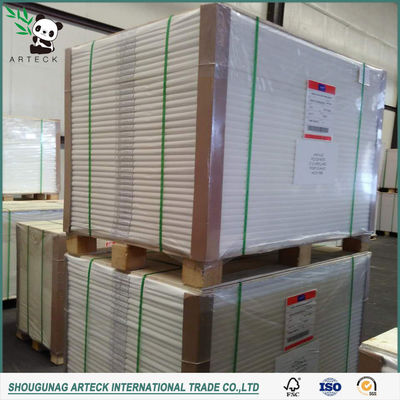 Grade A 250-350gm C2S/ GC2/ High Bulk Art Card pour l'impression et l'emballage