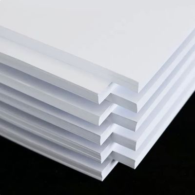 Délai de paiement anticipé de 30%TT pour le carton d'ivoire blanc à dos/FBB utilisé pour l'emballage et l'impression