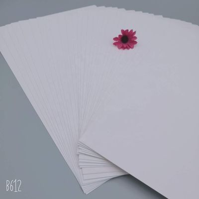 210 gm-400 gm C1S FBB Carton d'ivoire pour l'emballage Taille du rouleau de papier recouvert d'un côté