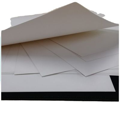 Commande personnalisée C2s Papier d'art 80gsm 90gsm 100gsm 150gsm 170gsm 300gsm pour l'impression de cartes de prénom