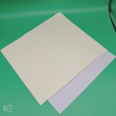 68 à 118 grammes de papier de couleur crème sans bois pour l'impression offset de l'usine Baiyun