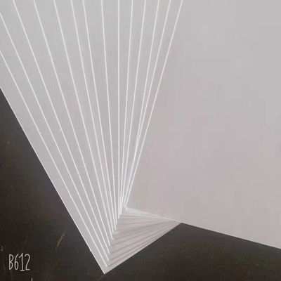 Papier de liaison 100 gm-200 gm Papier d'art HuaTai dans un emballage en rouleau pour revêtement