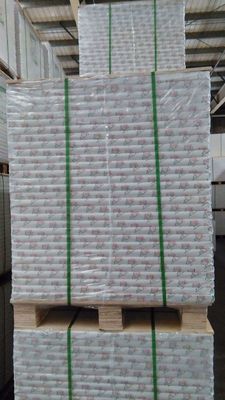 Papier de liaison 100 gm-200 gm Papier d'art HuaTai dans un emballage en rouleau pour revêtement