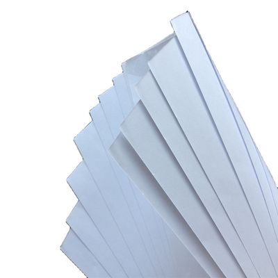 Papier d'art brillant revêtu pour magazine fabriqué à partir de pâte de bois de qualité supérieure