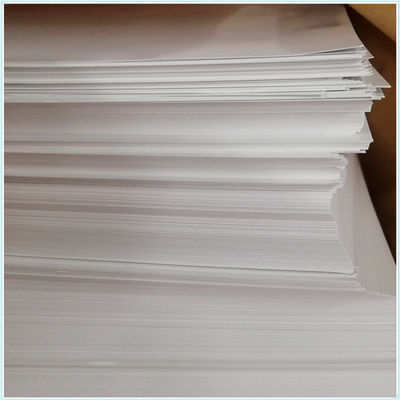 Produits numériques Emballage C1s Carton papier supérieur à 190G Compatible avec l'impression offset